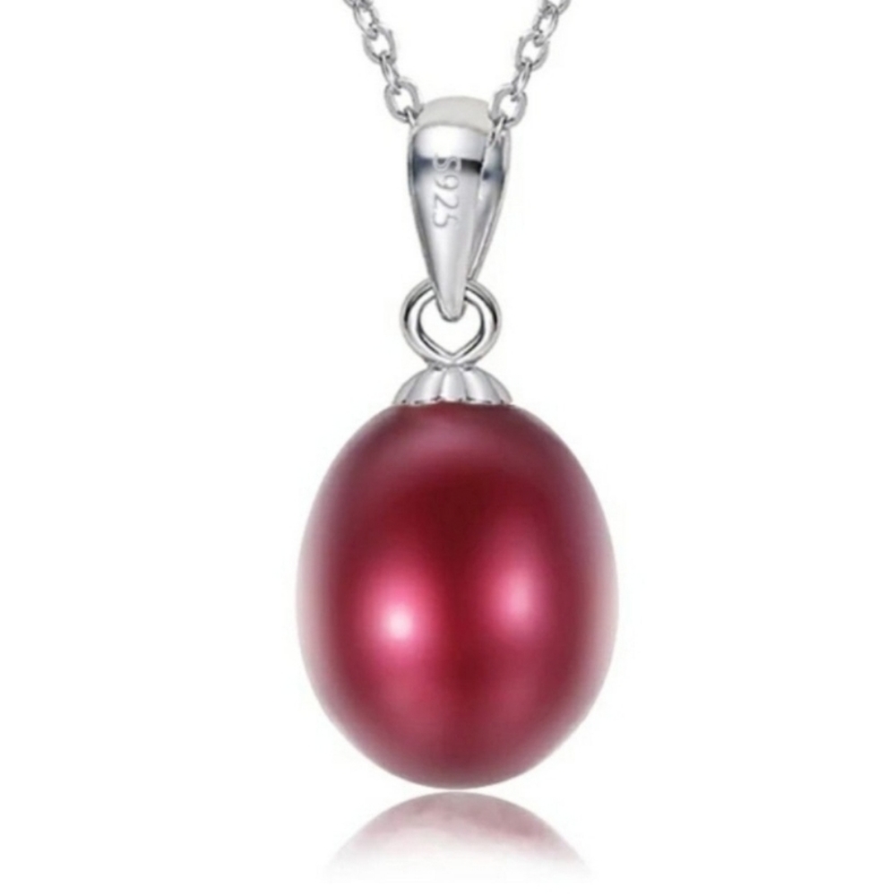 Stunning Pearl Necklace
